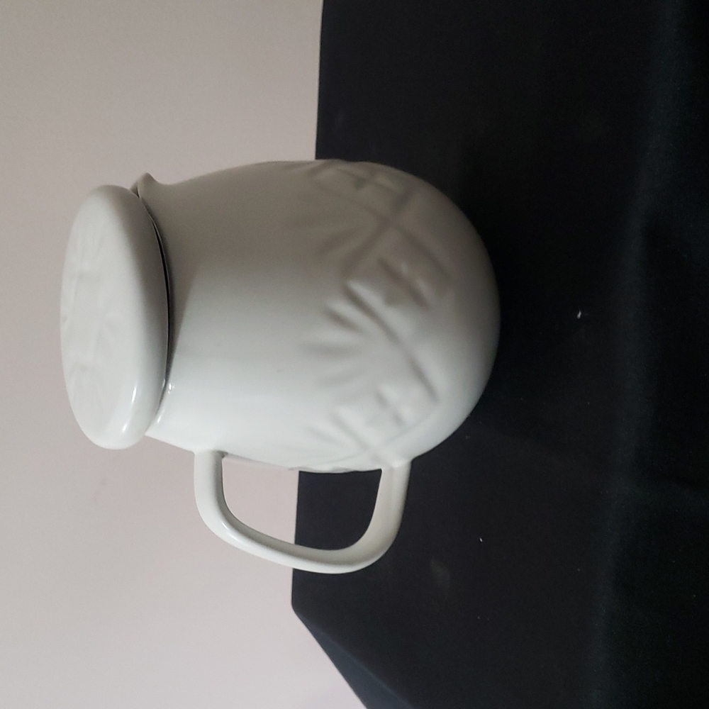 Robert Gordon Porcelain Single Teapot.